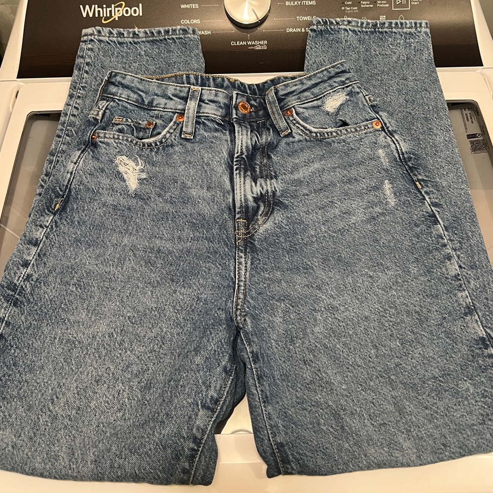 H&M mom jeans